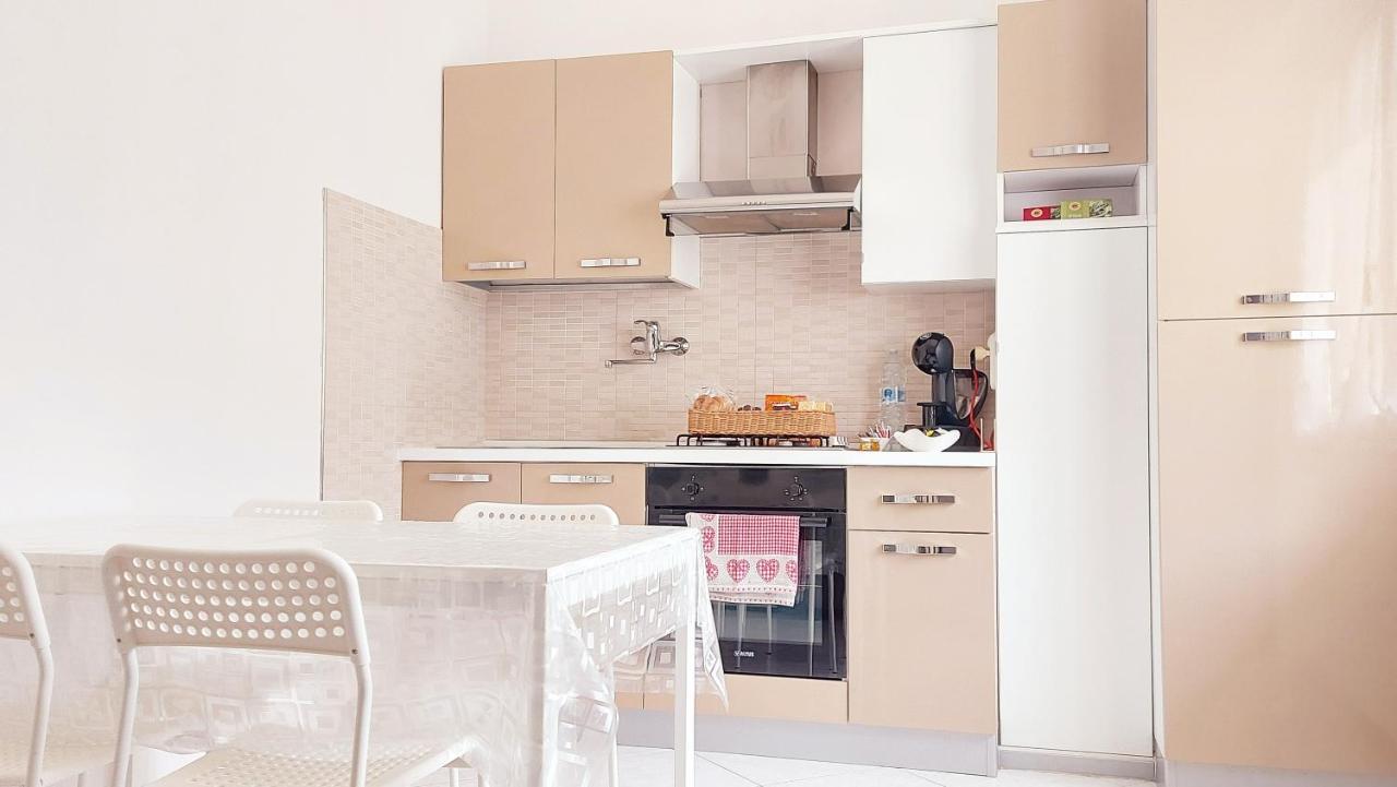 Lovehome سان جيوفانّي تْيَتينو الغرفة الصورة
